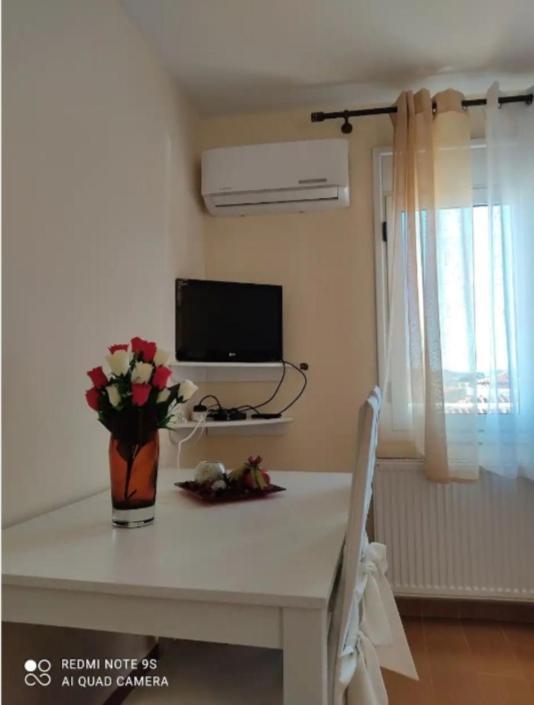 Bozikis House! A Cosy Apartment In The City Centre Skiathos by Eksteriør billede