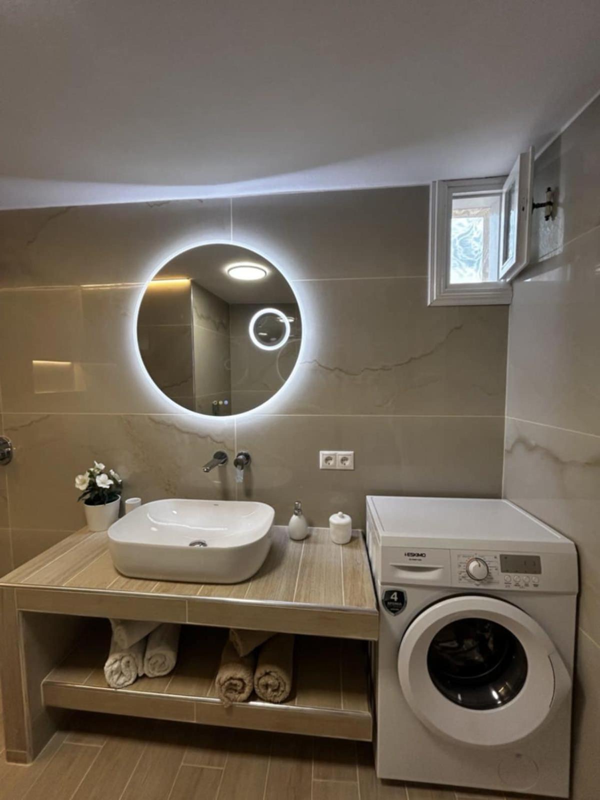 Bozikis House! A Cosy Apartment In The City Centre Skiathos by Eksteriør billede